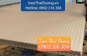 giá tấm inox chống trượt