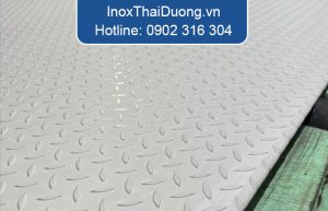 bảng giá thép tấm gân